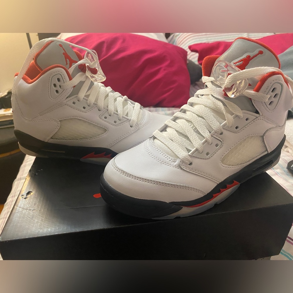 Air Jordan 5 Retro